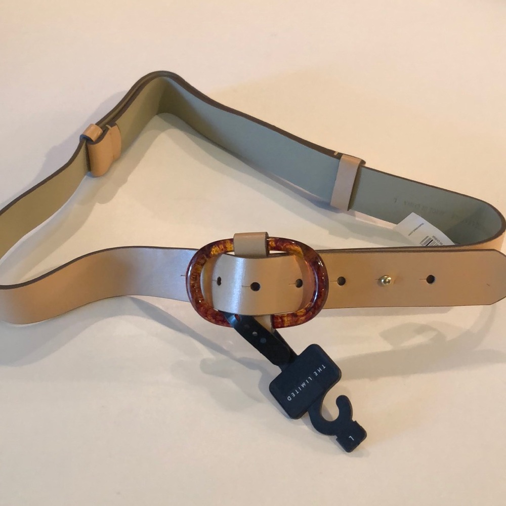 The Limited light camel belt w round tortoiseshell
